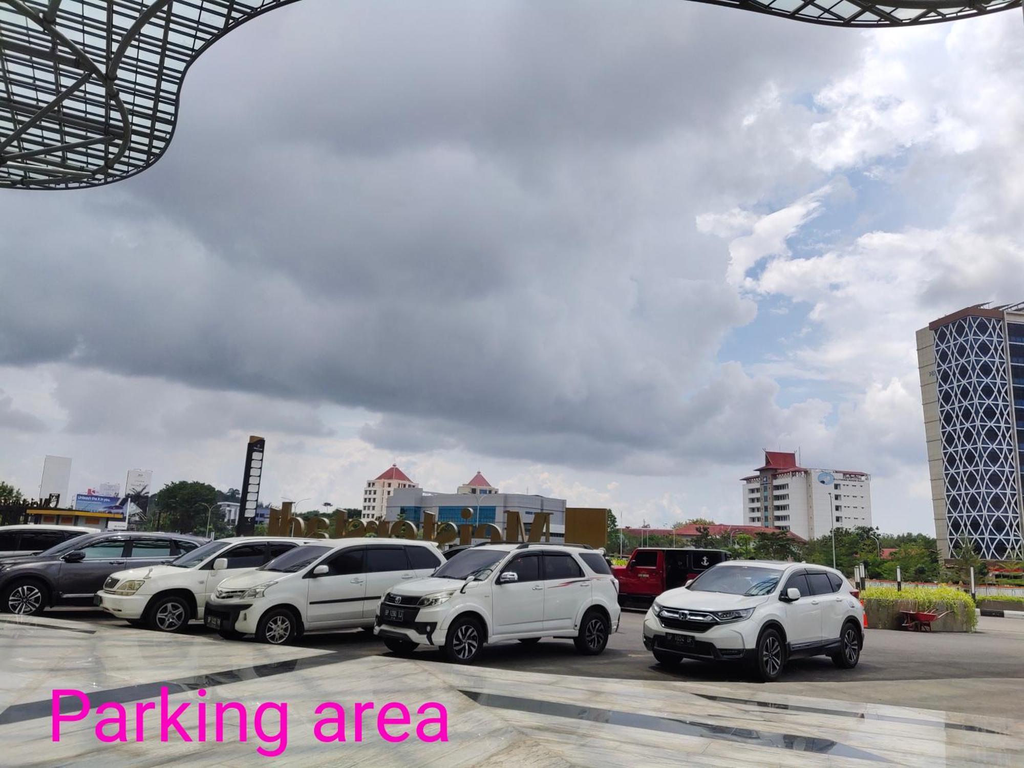 Apartment Comodo Pollux Habibie Rooftop-seaview Batam